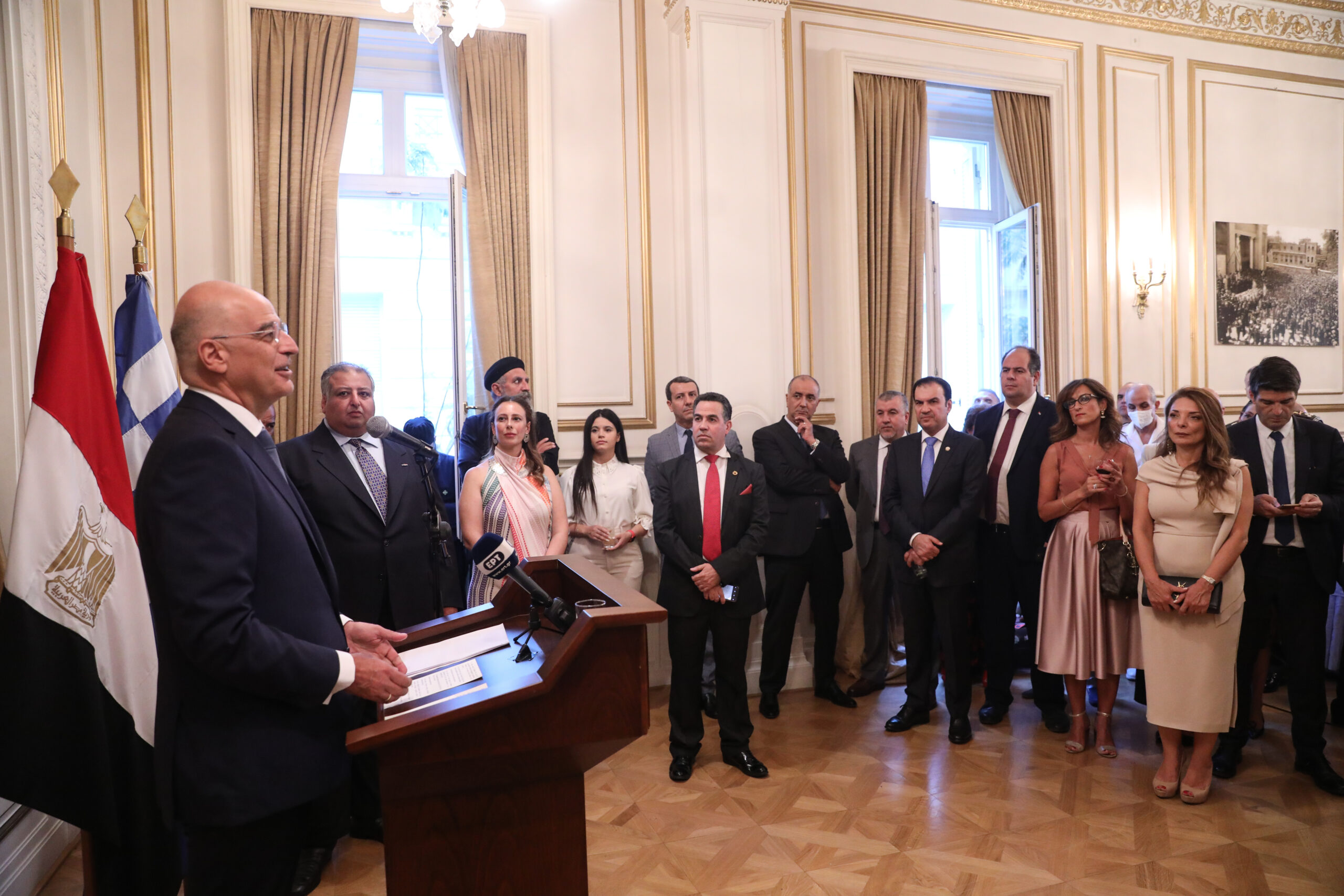 Ο Υπουργός Εξωτερικών Νίκος Δένδιας παρευρέθηκε σε εκδήλωση για την Εθνική γιορτή της Αιγύπτου, στην πρεσβέια της Αιγύπτου, στην Αθήνα, Παρασκευή 15 Ιουλίου, 2022. Τον Υπουργό υποδέχτηκε ο Επιτετραμμένος της Αραβικής Δημοκρατίας της Αιγύπτου Άμγκαντ Α. Ρέζεκ (Amagd A. Rezk).