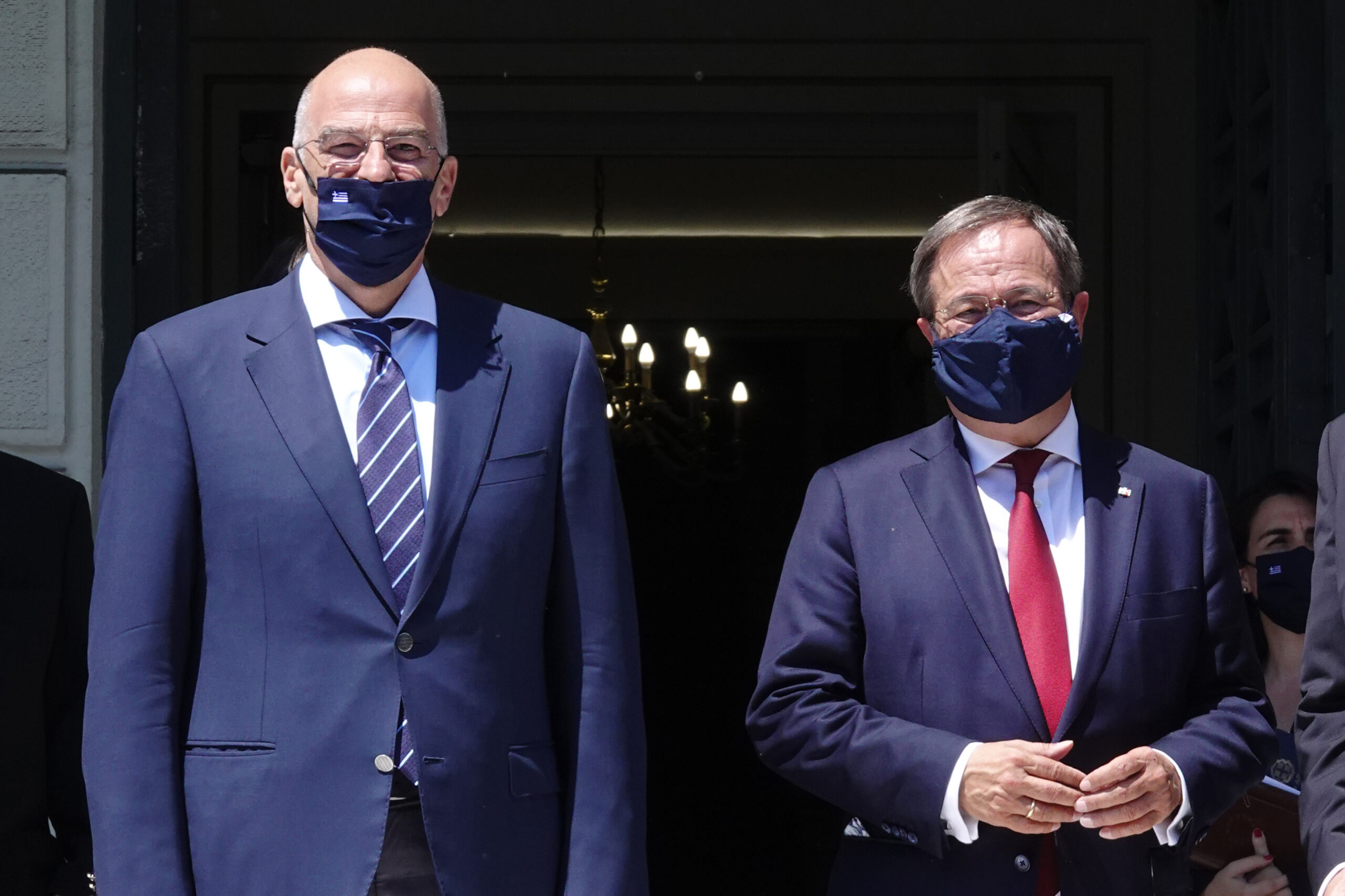 Συνάντηση Υπουργού Εξωτερικών, Νίκου Δένδια, με τον Πρωθυπουργό του Ομόσπονδου Γερμανικού Κρατιδίου της Βόρειας Ρηνανίας-Βεστφαλίας, κ. Armin Laschet (Αθήνα, 03.08.2020)