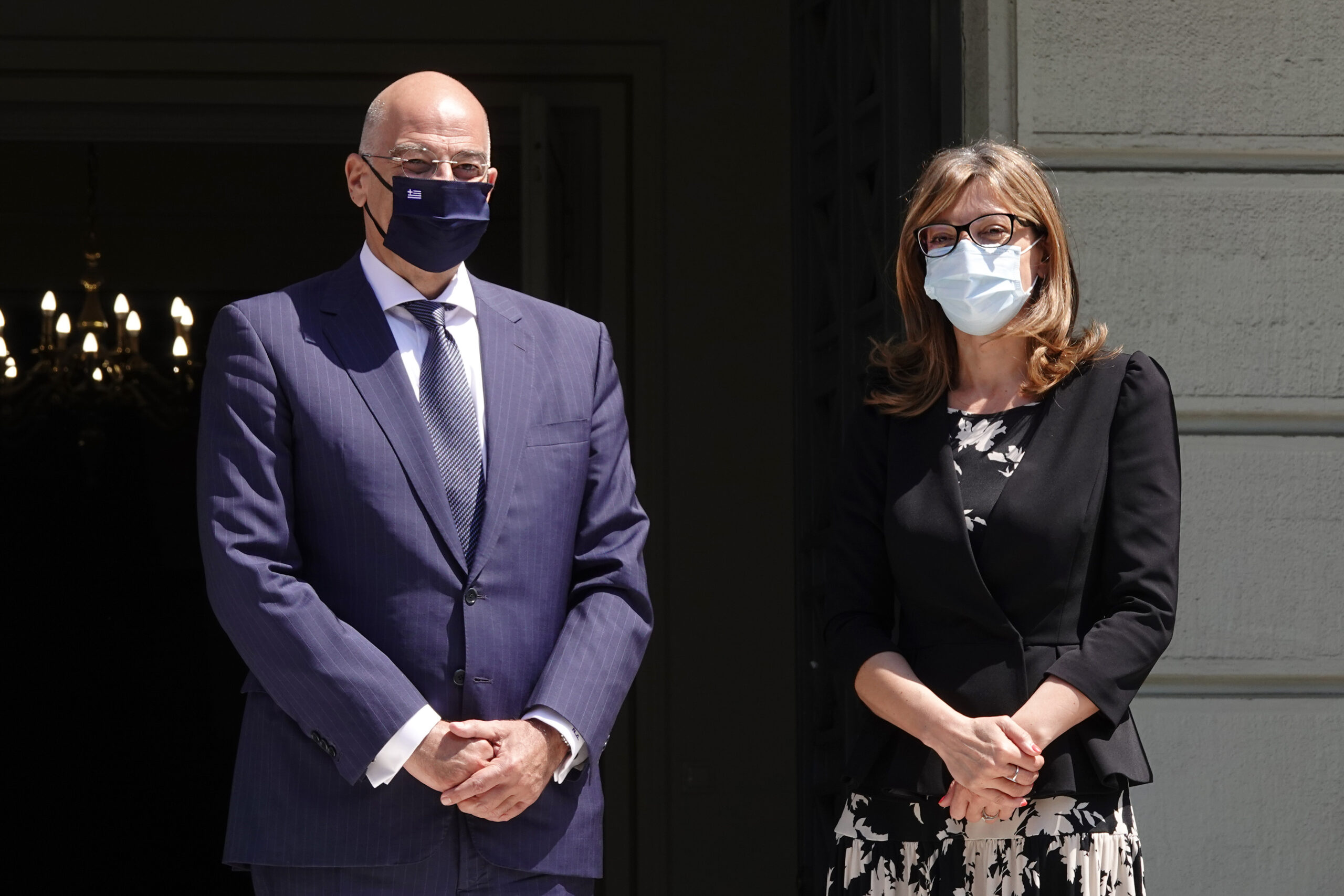 Συνάντηση του Υπουργού Εξωτερικών, Νίκου Δένδια, με την Υπουργό Εξωτερικών της Βουλγαρίας, Ekaterina Zakharieva (Αθήνα, 27.07.2020)