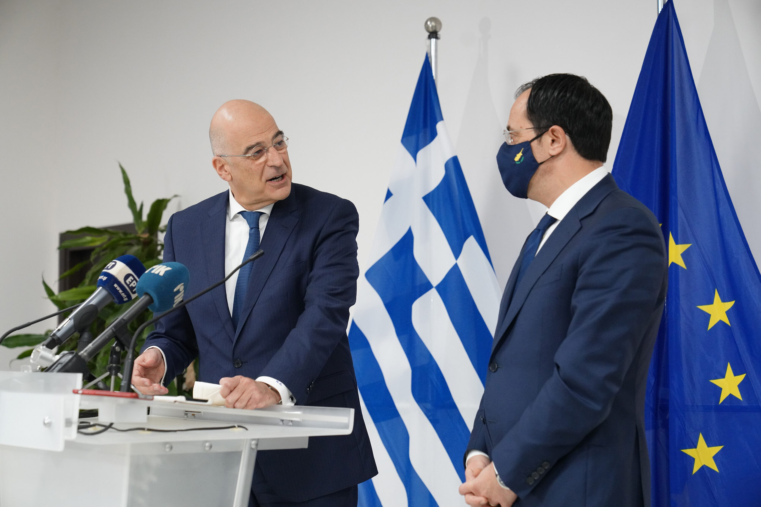 Συνάντηση του Υπουργού Εξωτερικών, κ. Νίκου Δένδια, με τον Υπουργό Εξωτερικών της ΚΎΠΡΟΥ, κ. Νίκο Χριστοδουλίδη (Λευκωσία, 08.03.2021)