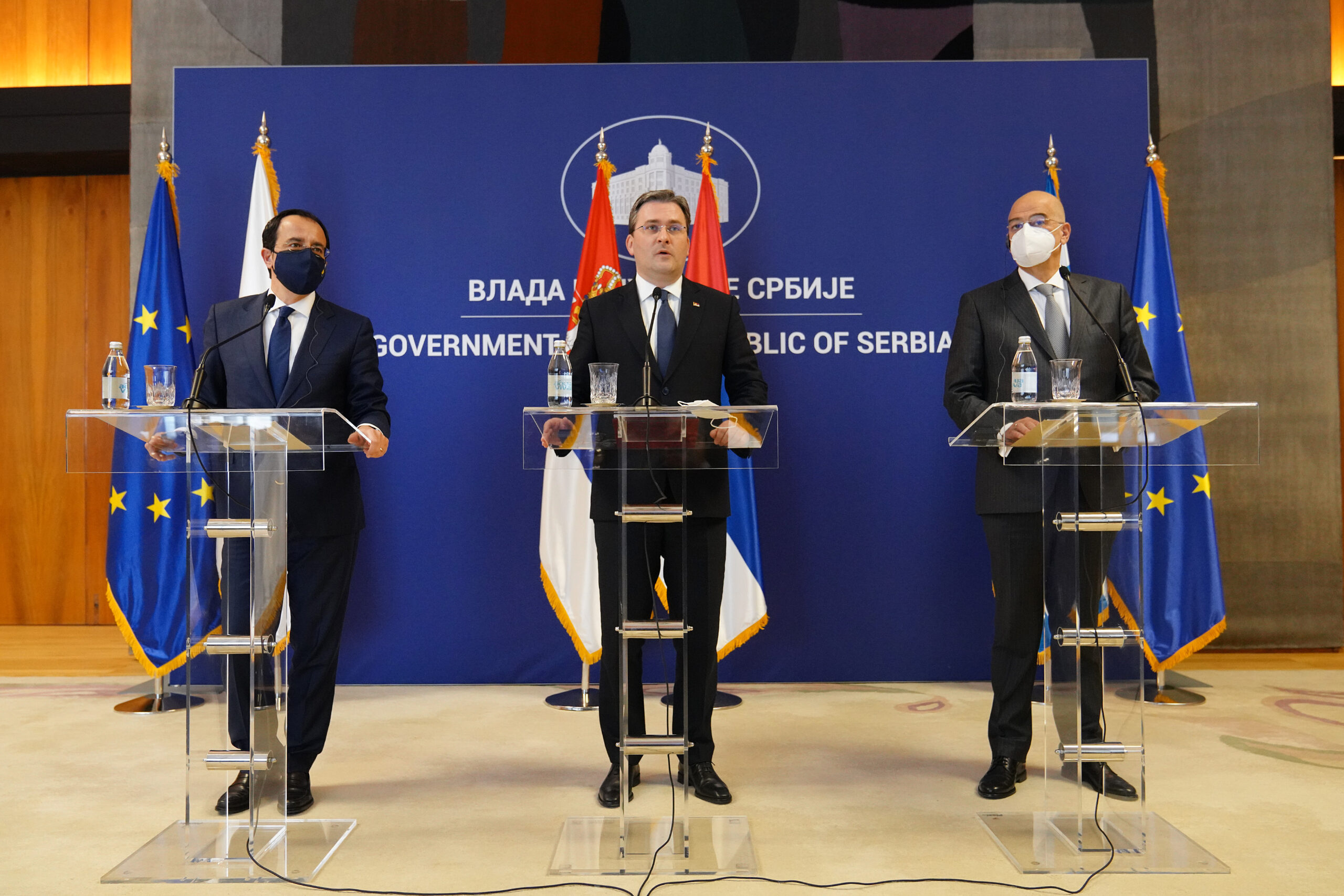 ΥΠΟΥΡΓΕΙΟ ΕΞΩΤΕΡΙΚΩΝ - Υπηρεσία Εν